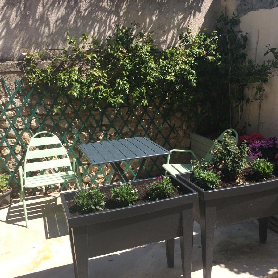 Hauts De Saint Pierre Maison De 3 Chambres, Belle Terrasse Apartment *